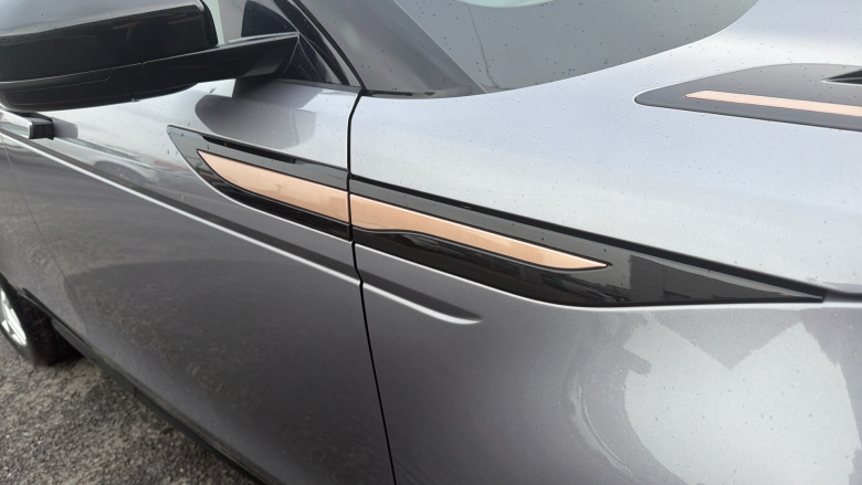 Land Rover Range Rover Evoque 1.5 P300e R-Dynamic SE 5dr Auto Hatchback